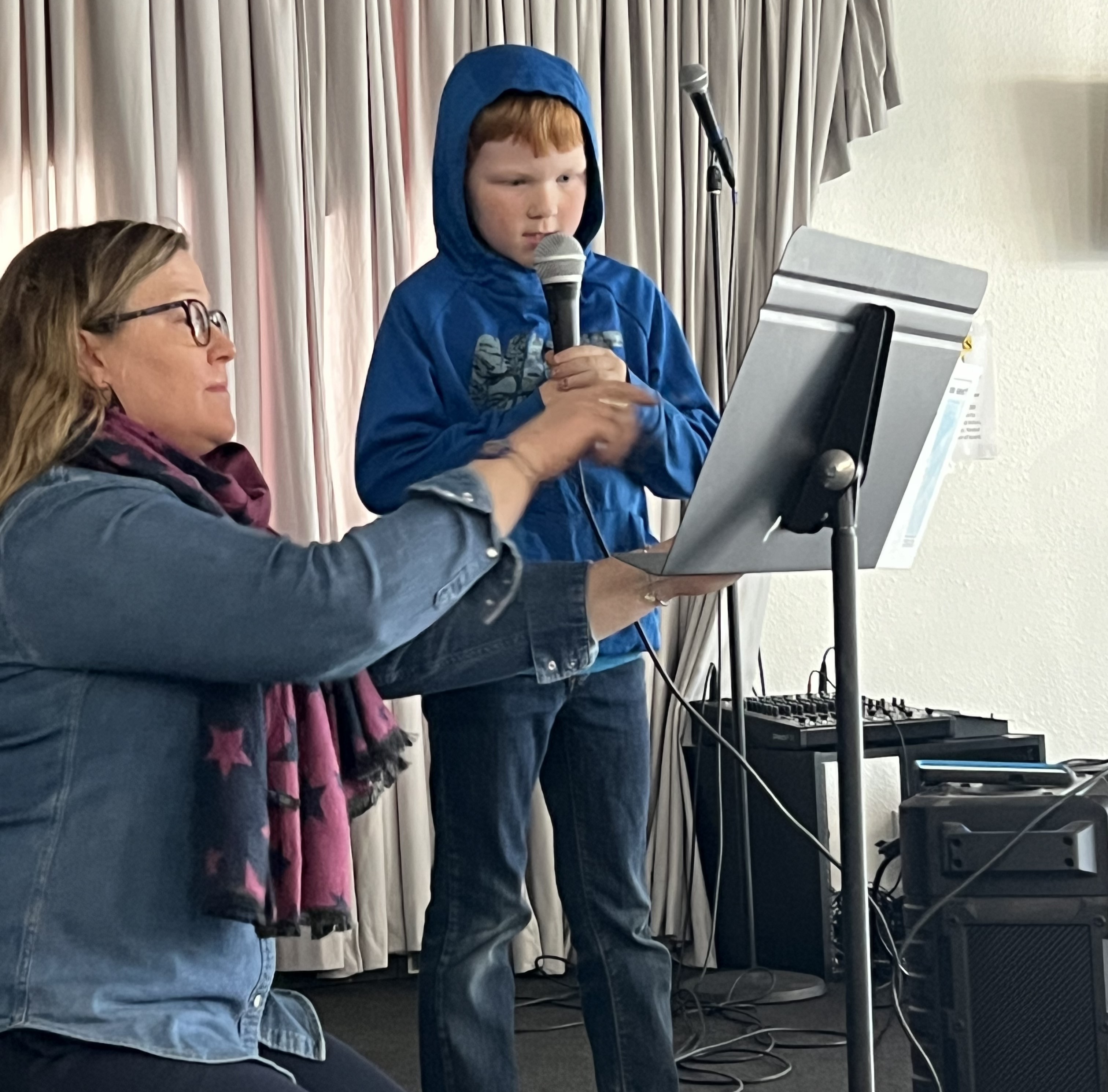 PPOS students conduct poetry reading at Tennyson Hall